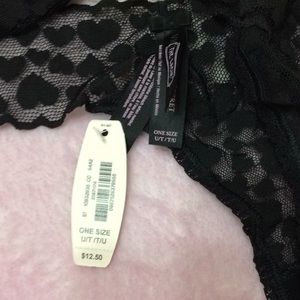 Victoria's Secret Intimates & Sleepwear - Victoria’s Secret heart thong Victoria's Secret Intimates & Sleepwear - Victoria’s Secret heart thong